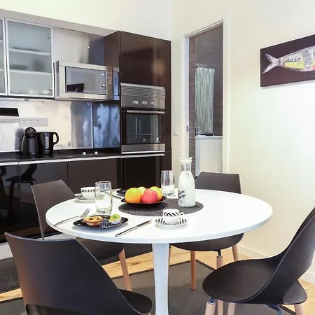 Modern And Central 10 By Lisbonne Collection דירה